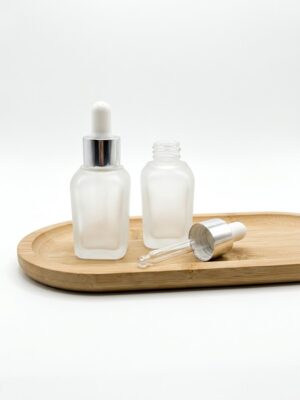 Lahvička z matného skla s kapátkem 15 ml | aromaterapie Byliny a Tradice